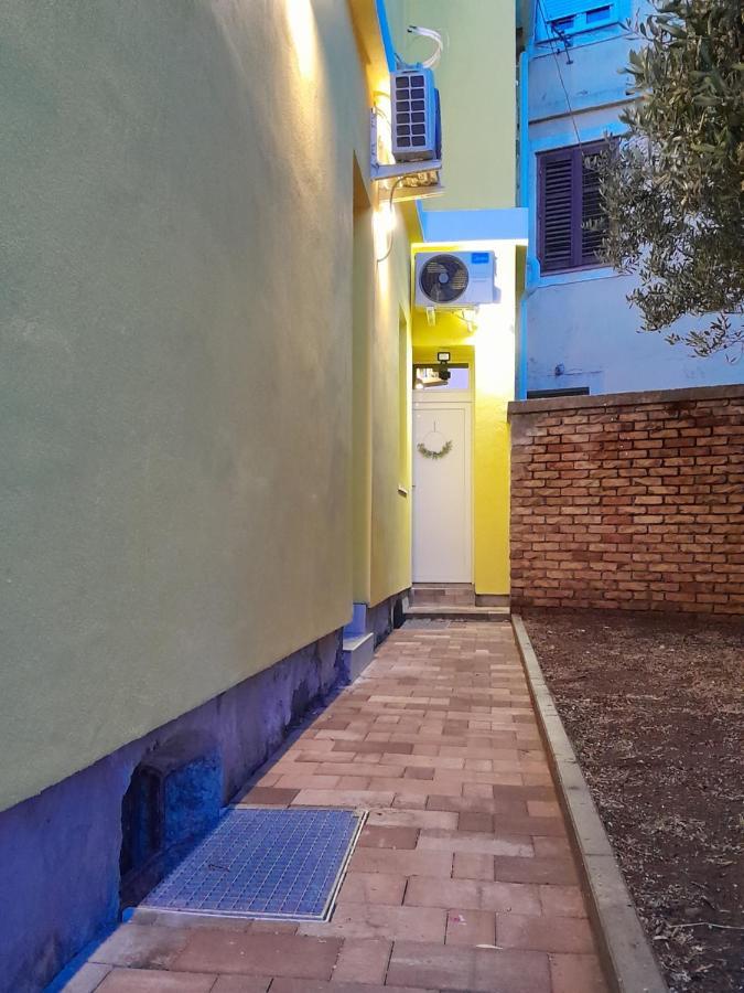 Apartmani Studio Apartmani Senjska Maslina Senj  Exteriér fotografie